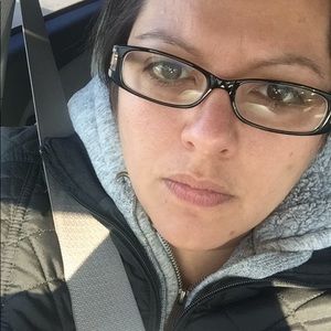 Meet your Posher, Marissa